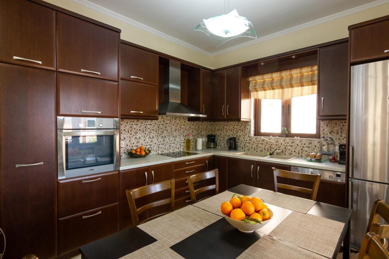 Апартаменты Katerina & Elia'S Family House Леонидион Экстерьер фото